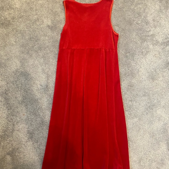 Red velvet midi dress - Picture 2 of 4